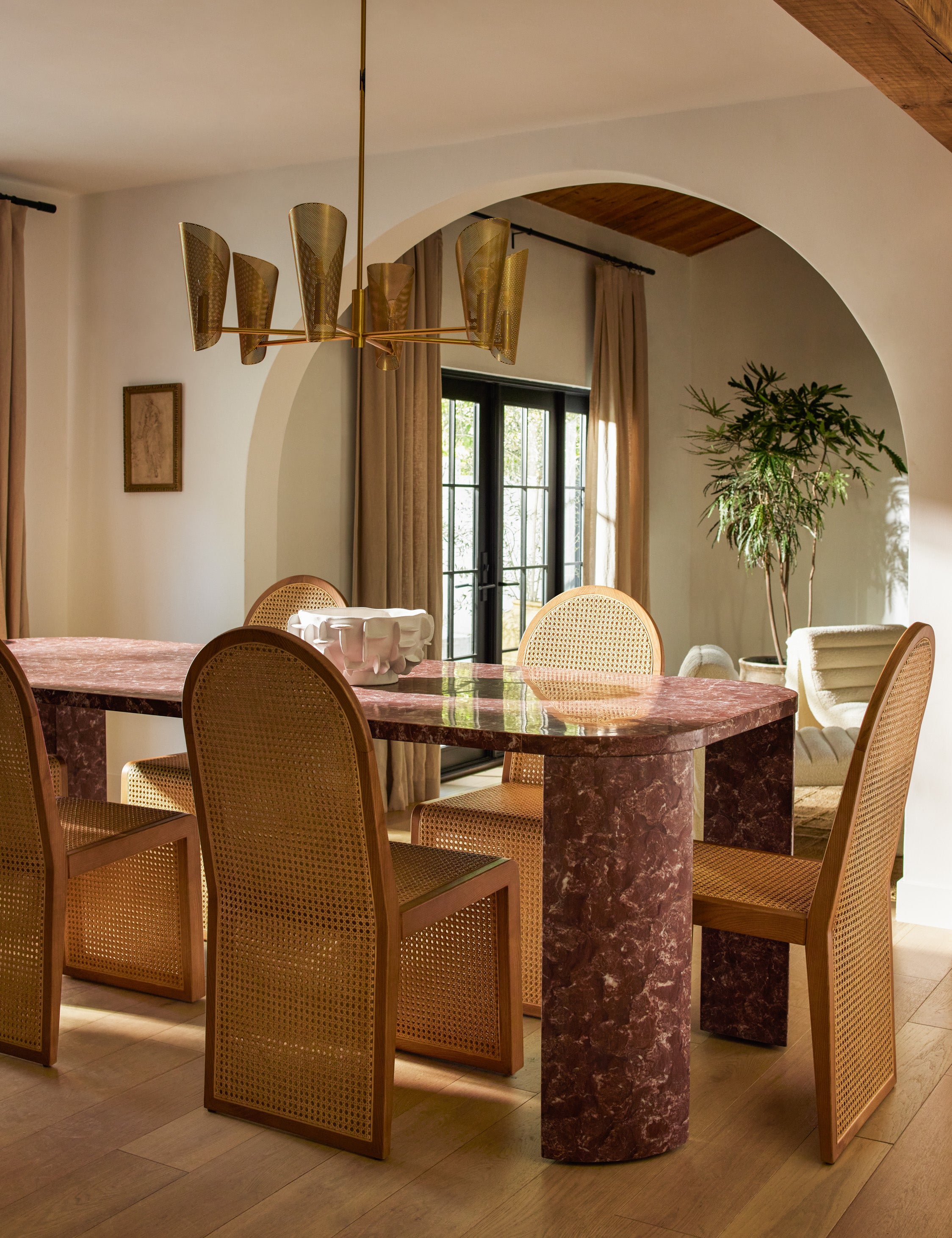 Decorative tabletop detail